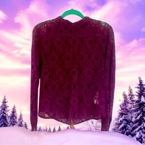 JustFab sexy Burgundy Lace Top, Back has Gold zipper detail. No flaws. Size M